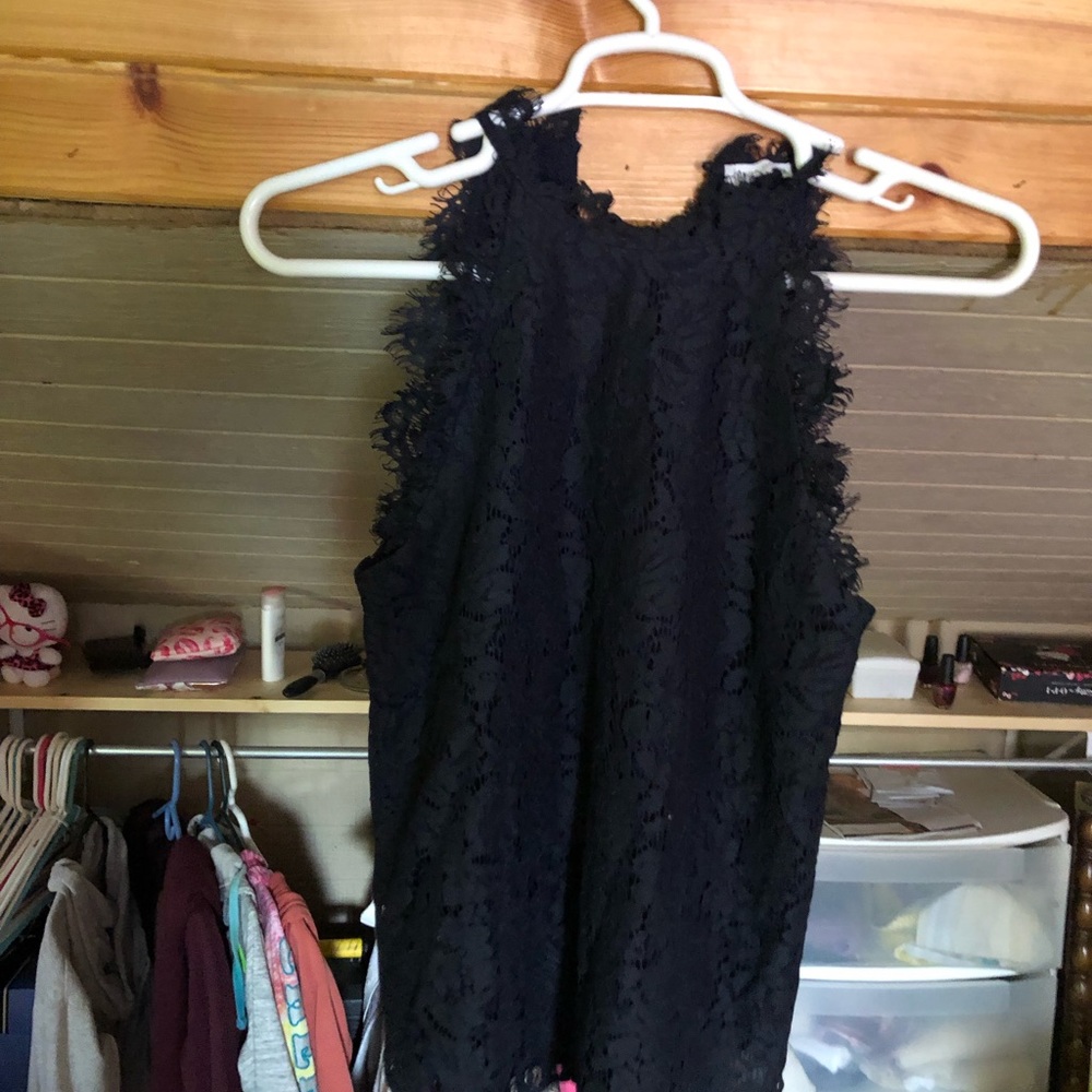 Black size M lace dressy tank top